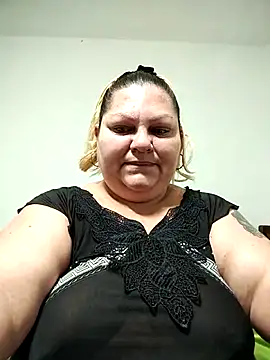 Snapshot of Miasmithr chatting on September 26, 2025, 7:34 am Miasmithr online show from September 26, 2025, 7:34 am