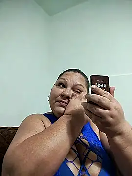 Snapshot of Miasmithr chatting on October 22, 2025, 10:48 am Miasmithr online show from October 22, 2025, 10:48 am