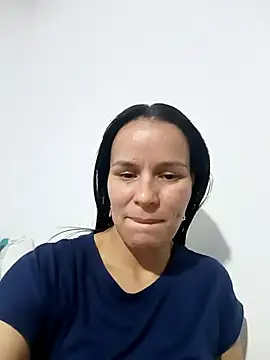 Snapshot of Levanna_1 chatting on October 11, 2025, 6:39 pm Levanna 1 online show from October 11, 2025, 6:39 pm