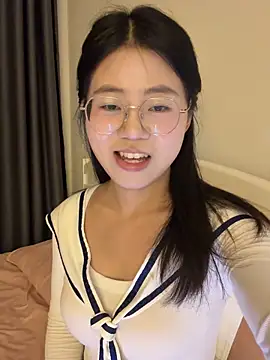 Snapshot of Ella-A9 chatting on September 14, 2025, 2:49 pm Ella-A9 online show from September 14, 2025, 2:49 pm