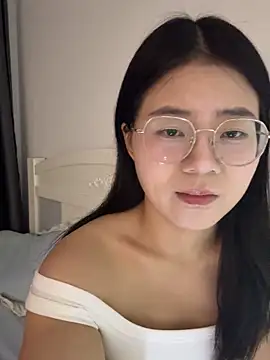 Snapshot of Ella-A9 chatting on September 27, 2025, 2:55 pm Ella-A9 online show from September 27, 2025, 2:55 pm