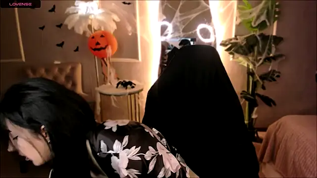 Snapshot of Lii_Rose chatting on October 29, 2025, 8:32 pm Lii Rose online show from October 29, 2025, 8:32 pm