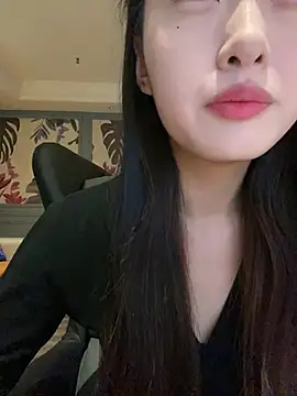 MengMeng0515 online show from February 8, 2026, 12:52 pm