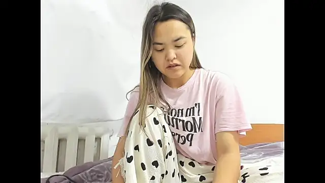 Snapshot of saika_blush chatting on January 17, 2026, 2:49 am saika blush online show from January 17, 2026, 2:49 am