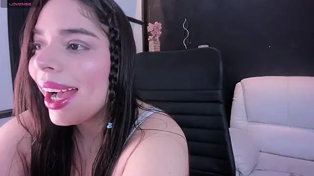 sunnypaytton online show from November 13, 2025, 1:10 pm