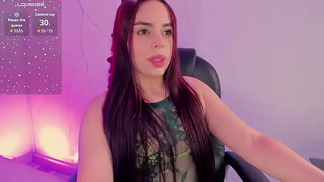 Snapshot of sunnypaytton chatting on July 9, 2026, 12:53 pm sunnypaytton online show from July 9, 2026, 12:53 pm