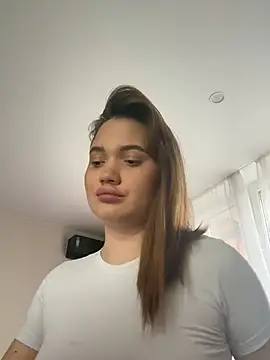 Snapshot of KittyMarry chatting on March 19, 2026, 2:21 pm KittyMarry online show from March 19, 2026, 2:21 pm