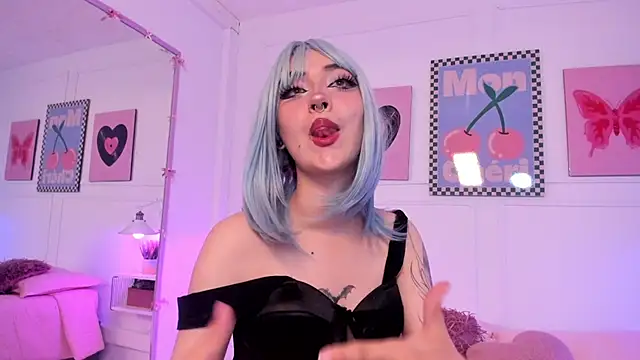 Zoe Lynch  online show from November 28, 2025, 11:57 am