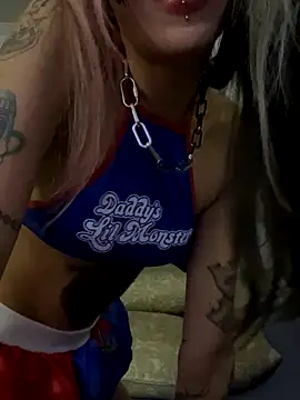 Snapshot of virtualgirlbr chatting on October 25, 2025, 12:40 am virtualgirlbr online show from October 25, 2025, 12:40 am