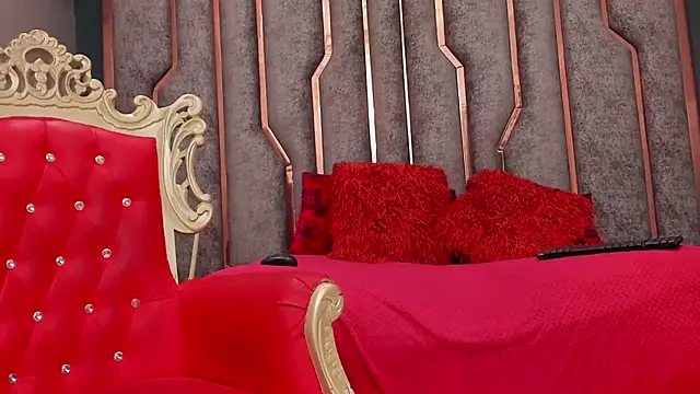 Snapshot of SienaFacchini chatting on October 10, 2025, 7:24 pm SienaFacchini online show from October 10, 2025, 7:24 pm