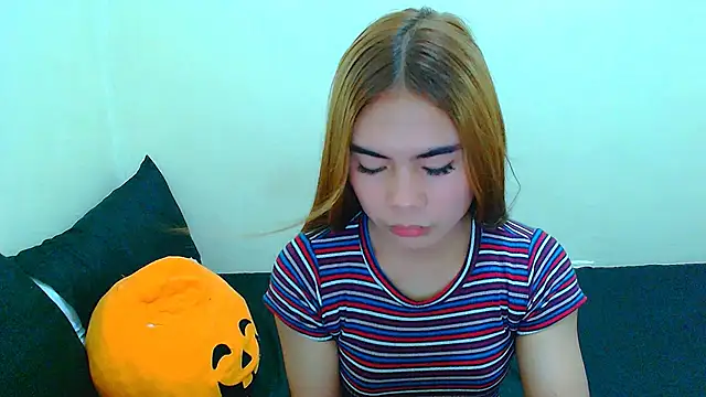 mikhaylahanderson online show from January 15, 2026, 2:38 am