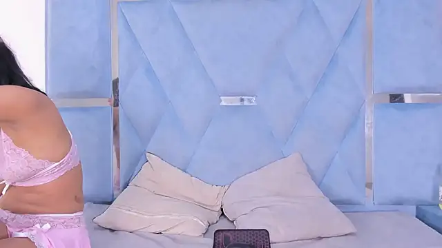 Snapshot of DaylesAndHarry chatting on September 22, 2025, 12:40 pm DaylesAndHarry online show from September 22, 2025, 12:40 pm