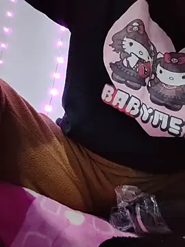 Snapshot of airamoon chatting on November 11, 2025, 2:00 am airamoon online show from November 11, 2025, 2:00 am