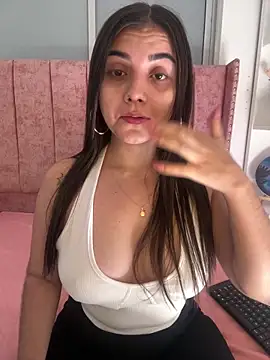 salomecute21 online show from March 19, 2026, 11:14 am