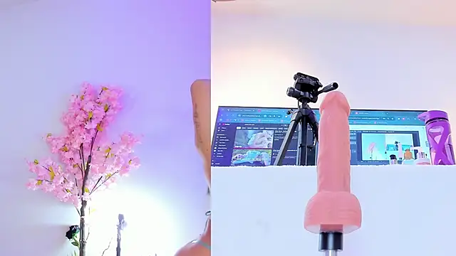 Snapshot of maily_zanss chatting on January 10, 2026, 7:37 pm maily zanss online show from January 10, 2026, 7:37 pm