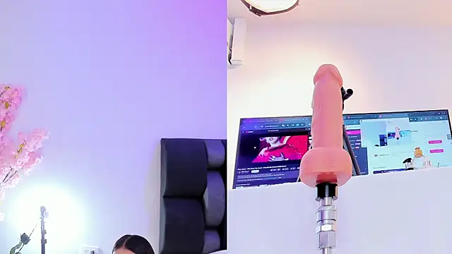 Snapshot of maily_zanss chatting on February 4, 2026, 7:42 pm maily zanss online show from February 4, 2026, 7:42 pm