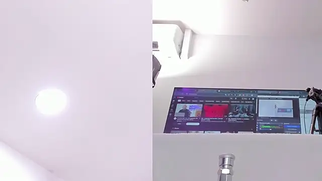 maily zanss online show from March 19, 2026, 7:51 pm