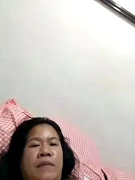 AsianbouncieGIRL online show from May 15, 2026, 11:45 pm