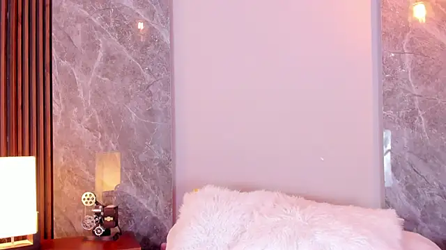 Emma hunter  online show from September 26, 2025, 3:54 am