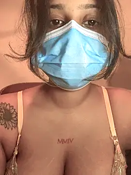 Snapshot of Saza_lklx chatting on October 14, 2025, 2:40 pm Saza lklx online show from October 14, 2025, 2:40 pm