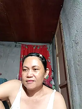 Snapshot of Everleigh_mom chatting on September 19, 2025, 10:38 am Everleigh mom online show from September 19, 2025, 10:38 am