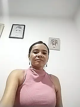 Cami Konor online show from October 13, 2025, 9:26 pm