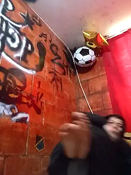 alexandercruz online show from February 17, 2026, 5:52 pm