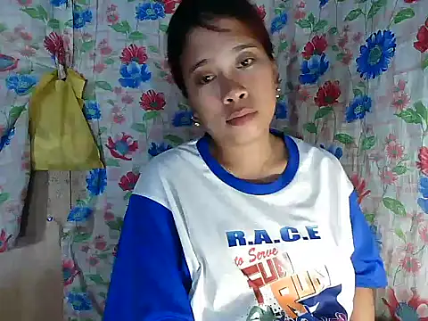 Pinay Skinny18 online show from November 10, 2025, 1:43 pm