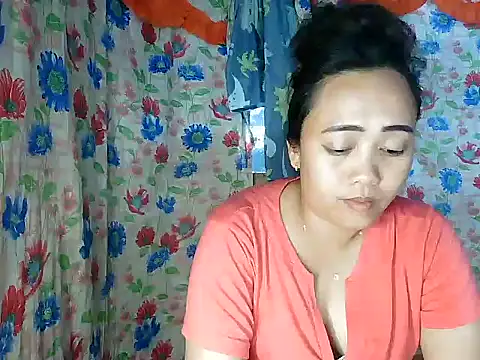 Snapshot of Pinay_Chubby20 chatting on February 6, 2026, 9:23 am Pinay Chubby20 online show from February 6, 2026, 9:23 am