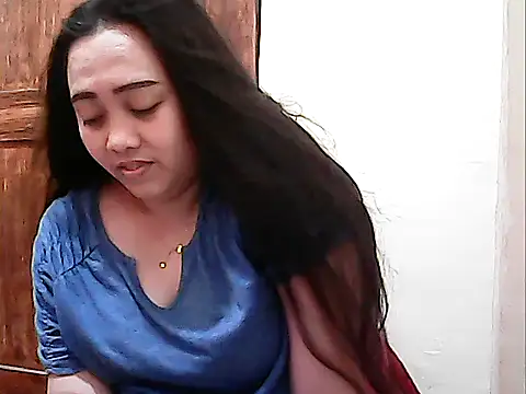 Snapshot of Pinay_Chubby20 chatting on March 9, 2026, 12:03 am Pinay Chubby20 online show from March 9, 2026, 12:03 am