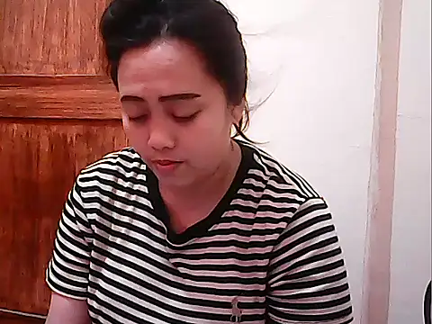 Snapshot of Pinay_Chubby20 chatting on March 9, 2026, 11:42 pm Pinay Chubby20 online show from March 9, 2026, 11:42 pm