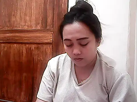 Snapshot of Pinay_Chubby20 chatting on March 10, 2026, 12:32 pm Pinay Chubby20 online show from March 10, 2026, 12:32 pm