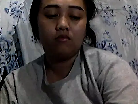 Snapshot of Pinay_Chubby20 chatting on April 2, 2026, 9:12 pm Pinay Chubby20 online show from April 2, 2026, 9:12 pm