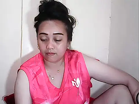 Snapshot of Pinay_Chubby20 chatting on April 7, 2026, 8:04 am Pinay Chubby20 online show from April 7, 2026, 8:04 am