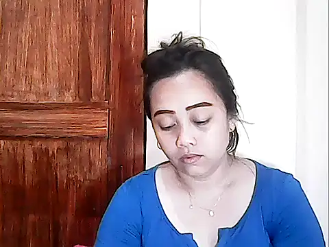 Snapshot of Pinay_Chubby20 chatting on April 13, 2026, 9:42 pm Pinay Chubby20 online show from April 13, 2026, 9:42 pm