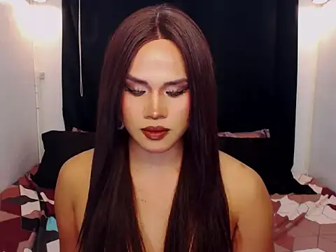 YllanaAltheaXxX online show from January 15, 2026, 1:32 am