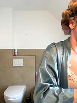 Snapshot of _Katherine_Pierce_ chatting on December 1, 2025, 12:10 pm Katherine Pierce online show from December 1, 2025, 12:10 pm