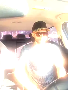 Snapshot of thejohnryancollection chatting on September 28, 2025, 2:44 pm thejohnryancollection online show from September 28, 2025, 2:44 pm