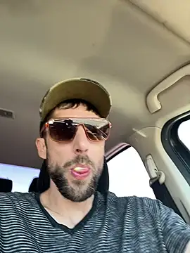 Snapshot of thejohnryancollection chatting on November 3, 2025, 6:09 pm thejohnryancollection online show from November 3, 2025, 6:09 pm