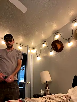 Snapshot of thejohnryancollection chatting on November 7, 2025, 5:24 pm thejohnryancollection online show from November 7, 2025, 5:24 pm