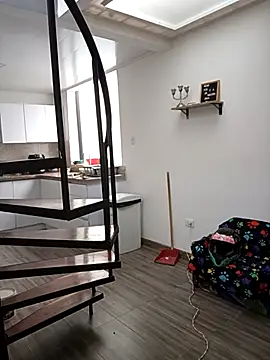 Fernandar2025 online show from December 3, 2025, 9:46 pm