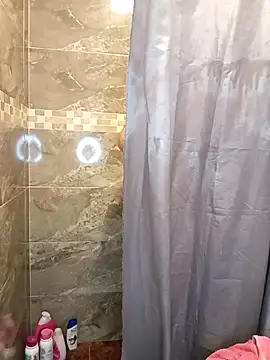 Fernandar2025 online show from March 4, 2026, 1:39 pm