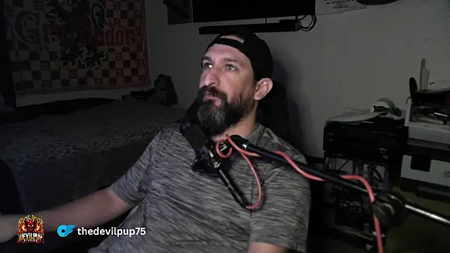 DevilPup75  online show from February 10, 2026, 3:10 am