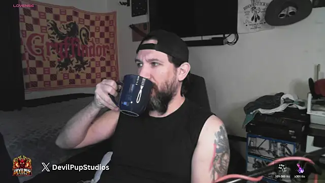 DevilPup75  online show from February 12, 2026, 6:52 am