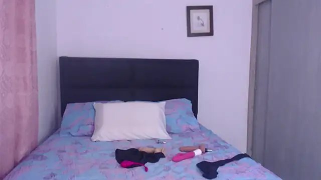 Snapshot of Tiiana chatting on February 19, 2026, 5:09 pm Tiiana online show from February 19, 2026, 5:09 pm