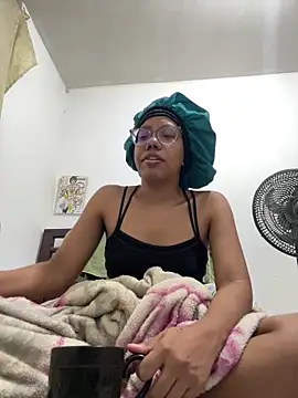 Valen1800 online show from April 15, 2026, 2:07 am