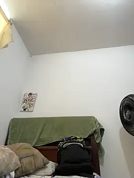 Valen1800 online show from April 17, 2026, 8:56 pm