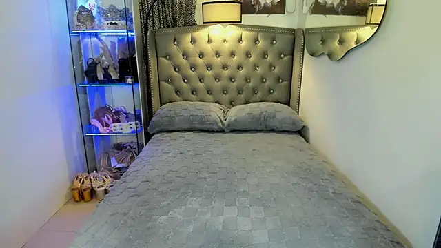 Snapshot of Claudia_empress chatting on September 26, 2025, 11:09 pm Claudia empress online show from September 26, 2025, 11:09 pm