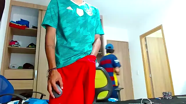 skinny23cm online show from January 7, 2025, 9:40 am