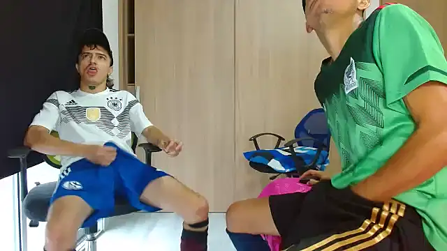 skinny23cm online show from February 5, 2025, 12:06 pm